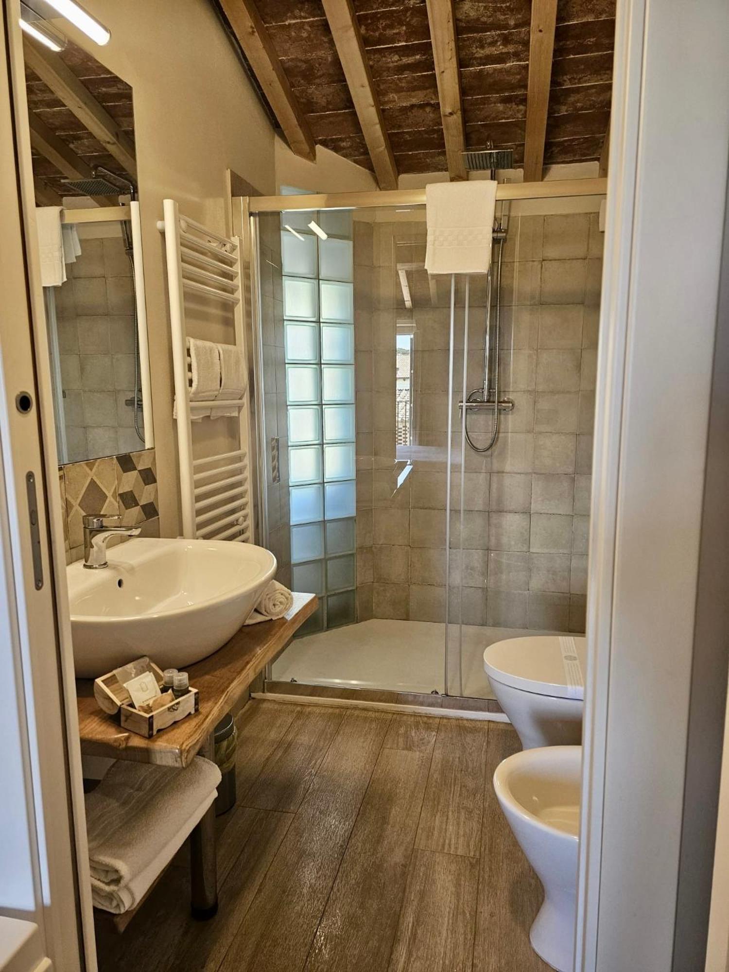 Il Tiglio Jacuzzi&Sauna Lucca Exterior photo