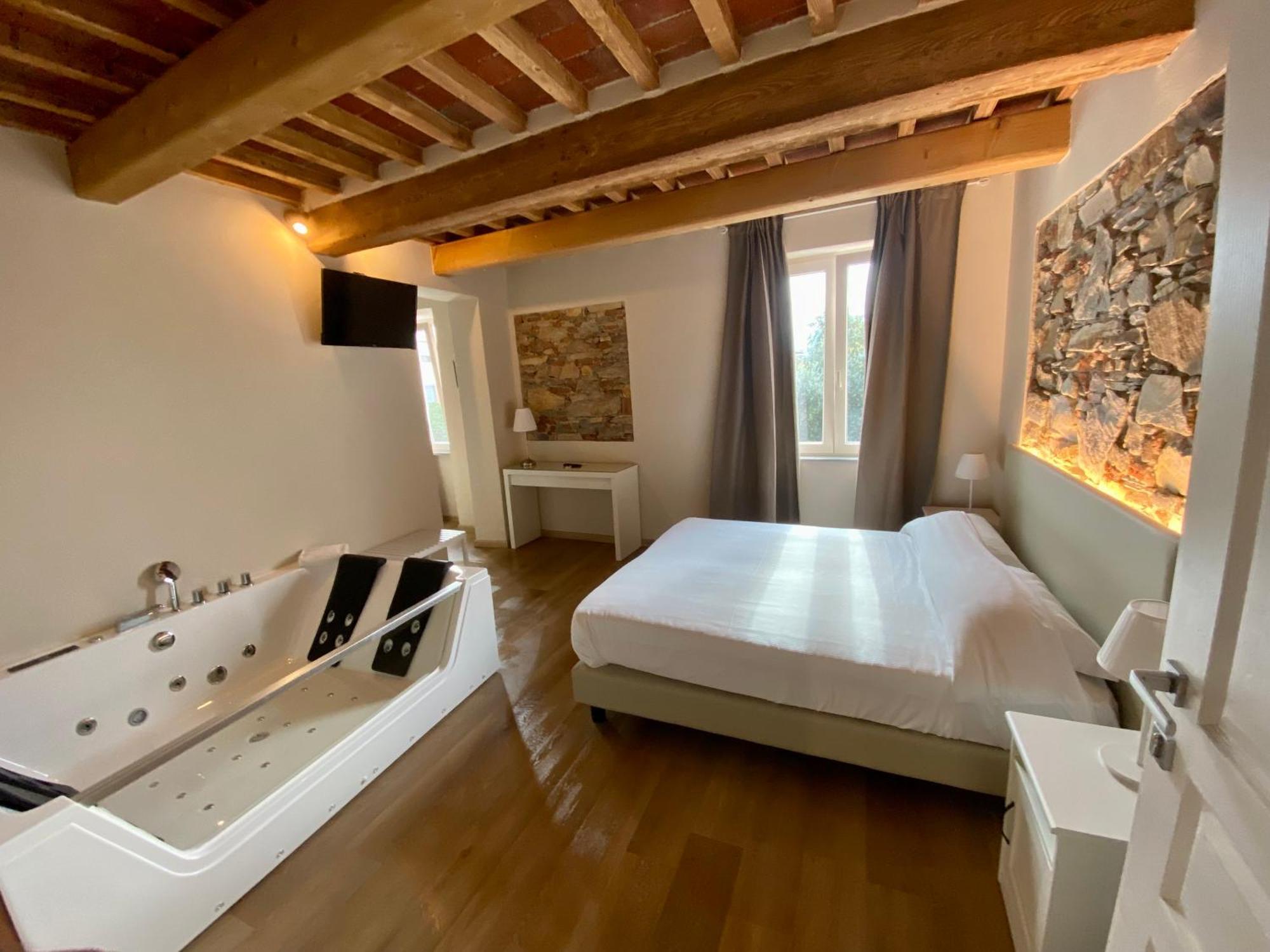 Il Tiglio Jacuzzi&Sauna Lucca Exterior photo