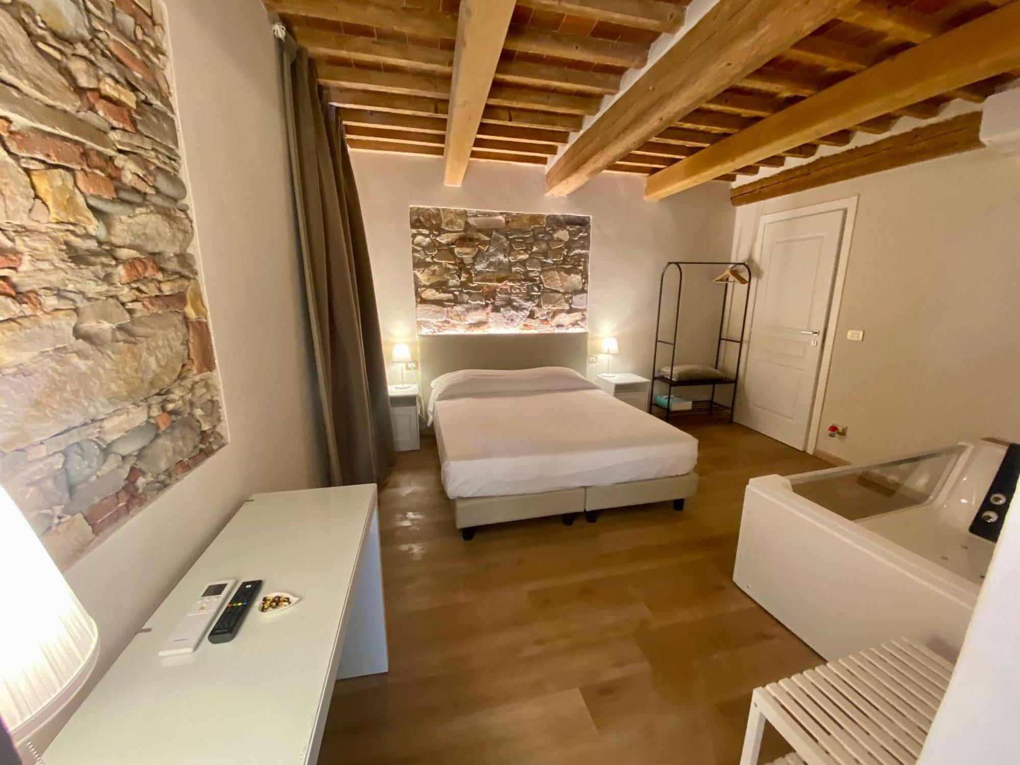 Il Tiglio Jacuzzi&Sauna Lucca Exterior photo